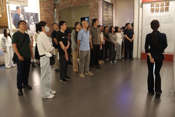 参观孔繁森纪念馆3(1).jpg